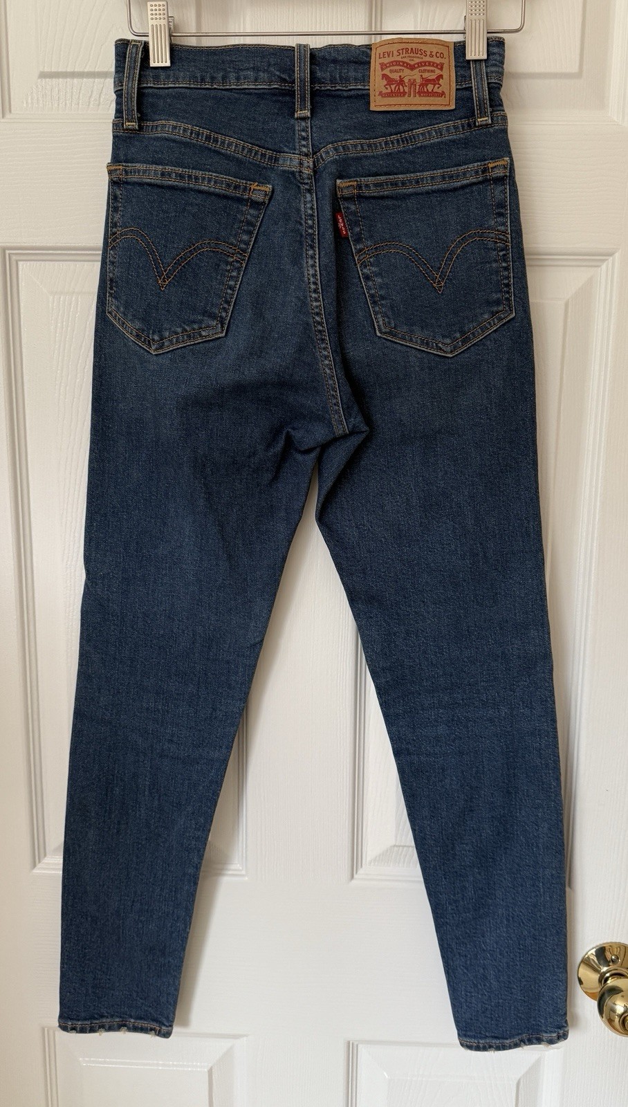 Levi’s Wedgie Skinny Raw Cut Hem Jeans in Wedgie From The Block Size 25