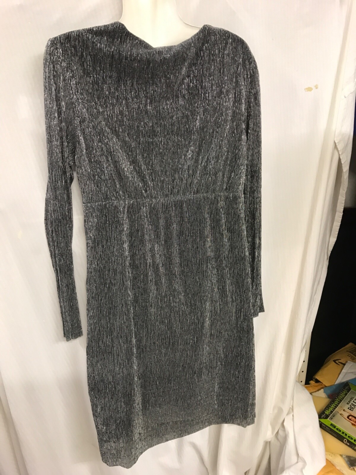 Serra black&silver shimmer lame Pleated V-neck long sleeve lined DressXXL(20-22)