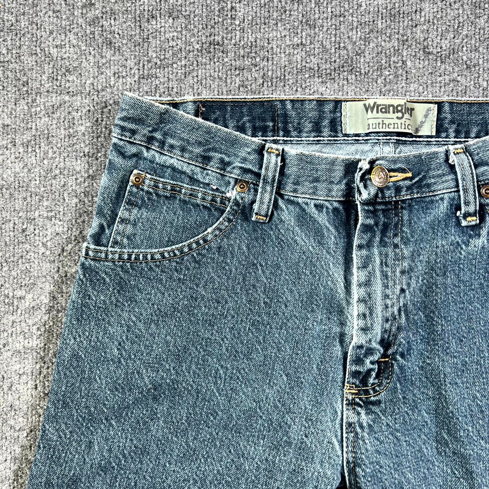 Wrangler Authentics Straight Jeans Men’s 32×30 Blue Cotton Denim Workwear Travel