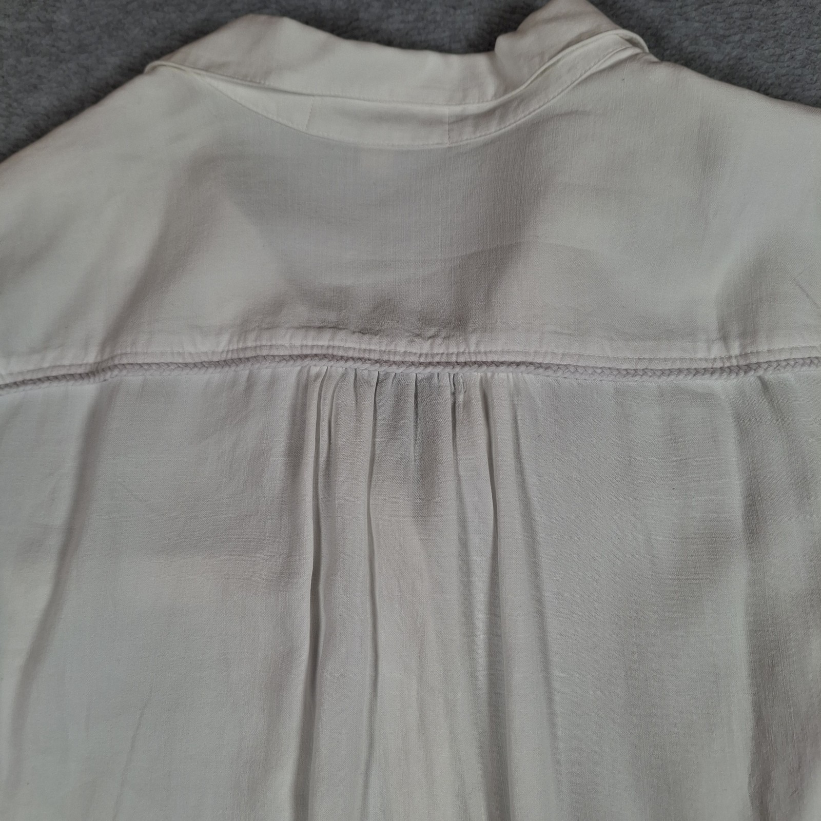 Cloth & Stone Anthropologie Hidden Button Up Blouse XL White Braid Trim Lyocell