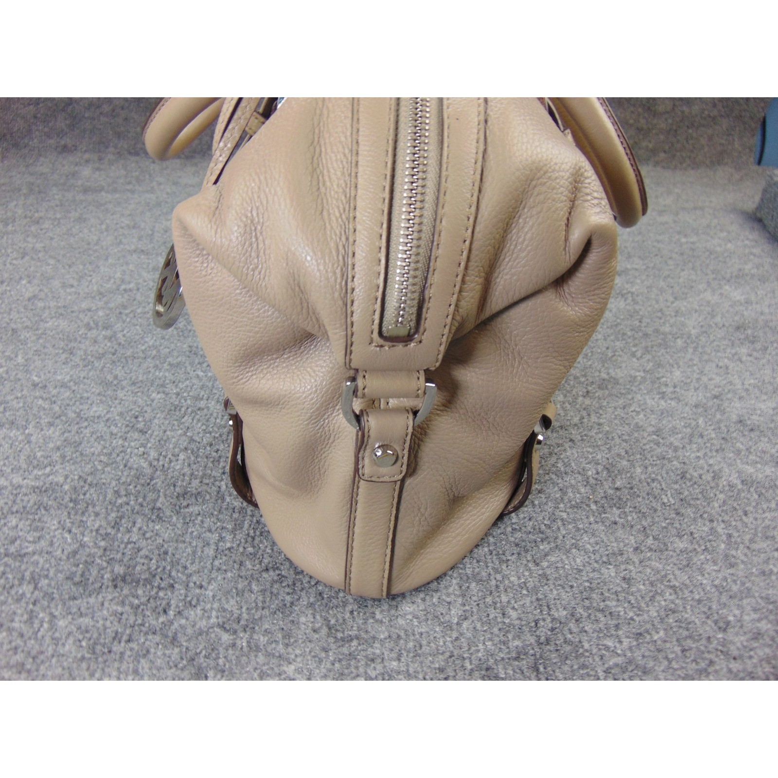 Michael Kors Bedford Satchel Tan Solid Leather Buckle Accent Handbag Purse