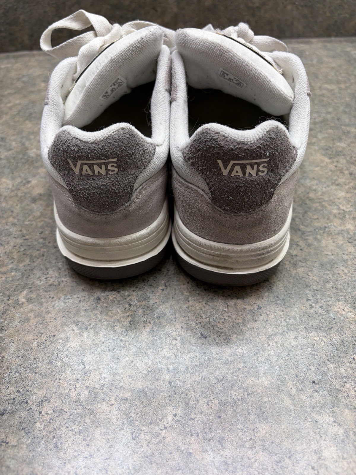 VANS Upland Women’s Size 8 Chunky Y2K Sneakers Lace Up Low Top Shoes