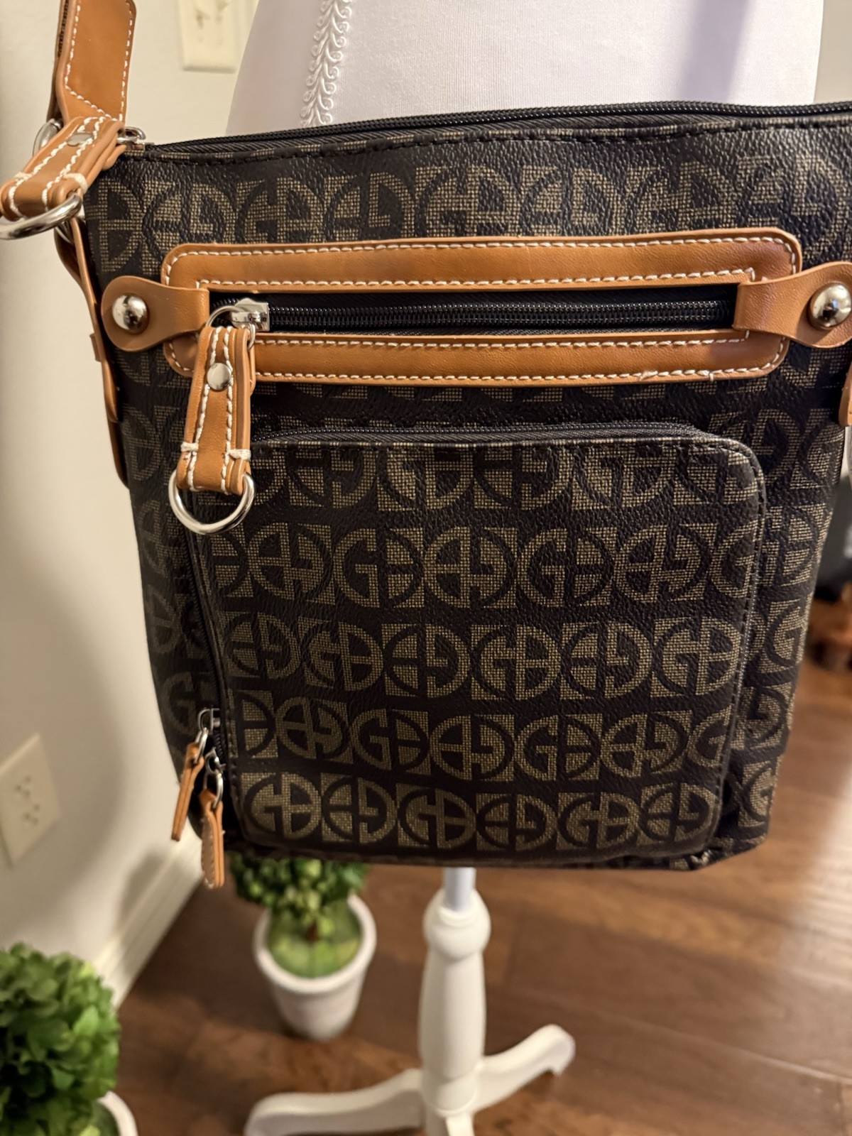 Giaibernini Man Made Materials Shoulder Travel Bag Purse