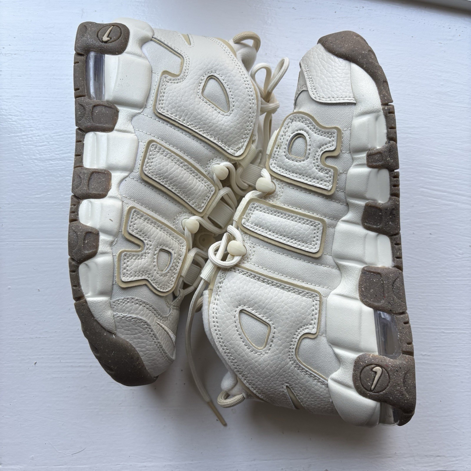 Nike Air More Uptempo (GS) Kids 4.5Y Beige/Gold Leather Mid Top DX1939-100