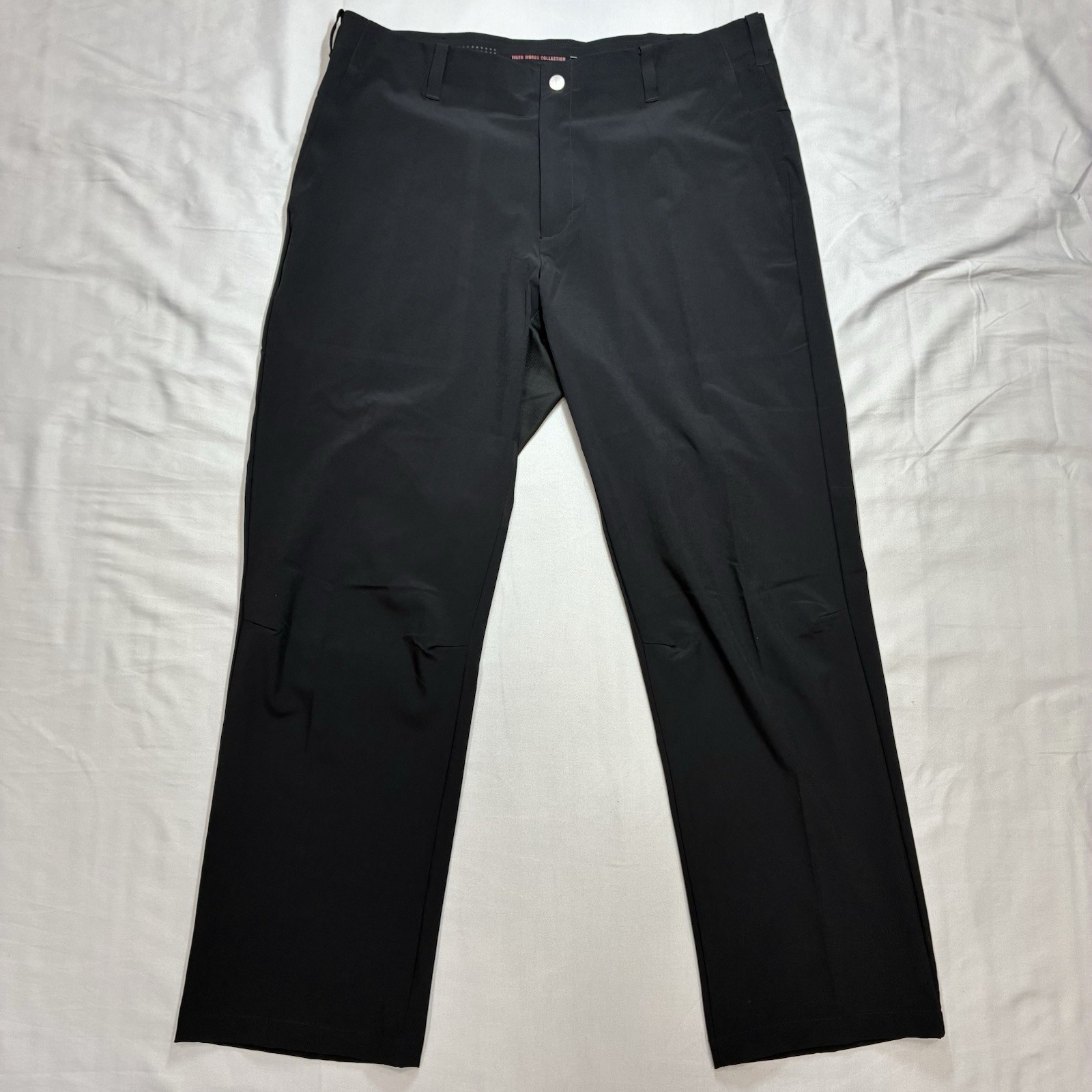 Nike Tiger Woods Adaptive Fit Golf Pants Mens 34×32 (34×30) Black Stretch Vented