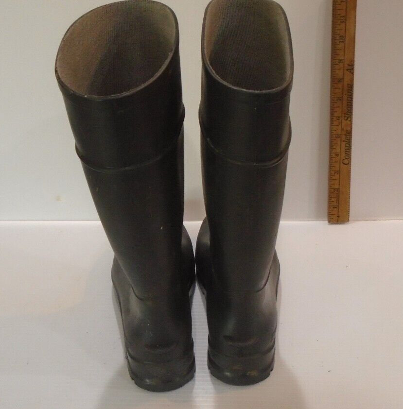 Servus Rubber Fishing Hunting Waterproof Mud BOOTS Soft Toe, Sz 8 mensz 10 lady