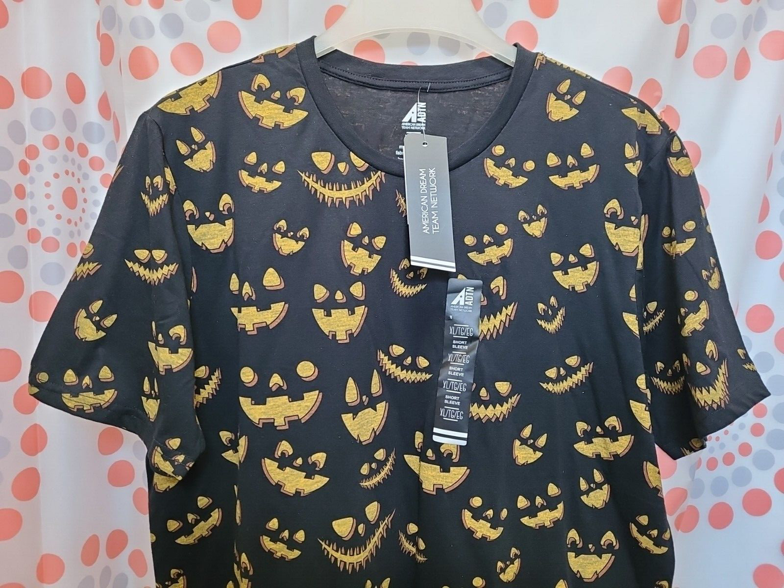 ADTN Mean Smiling Pumpkin Graphic Men’s Size X-Large Black T-Shirt New