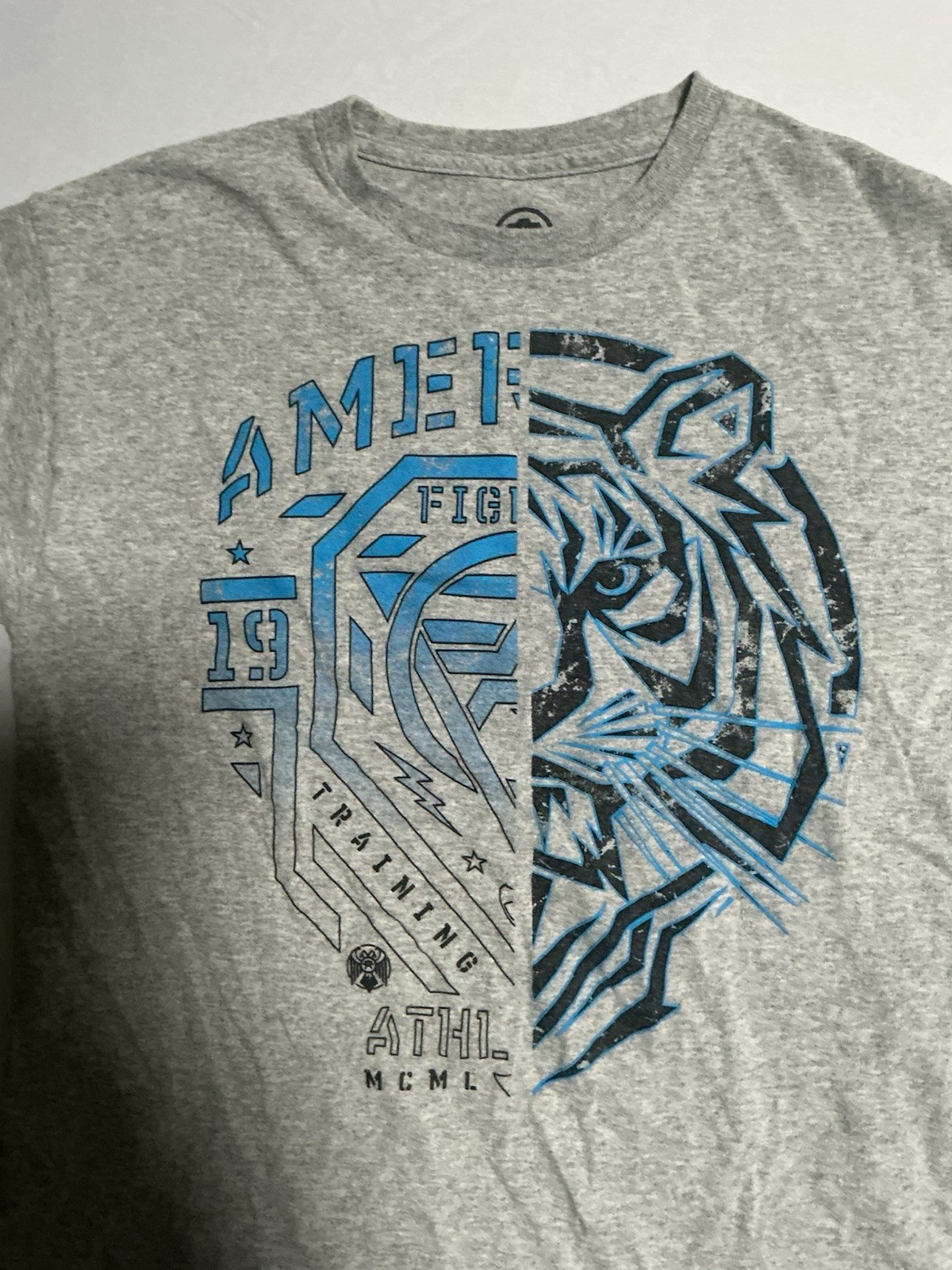 American Fighter Boy’s Midfield Crew Neck Short Sleeve T-Shirt Tee Large 17×22