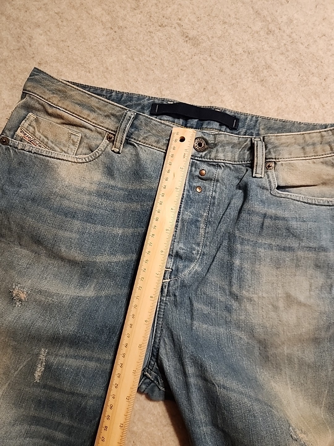 Diesel Eazee Relaxed Boyfriend Denim Jeans 30×25 whiskered Distress staining EUC
