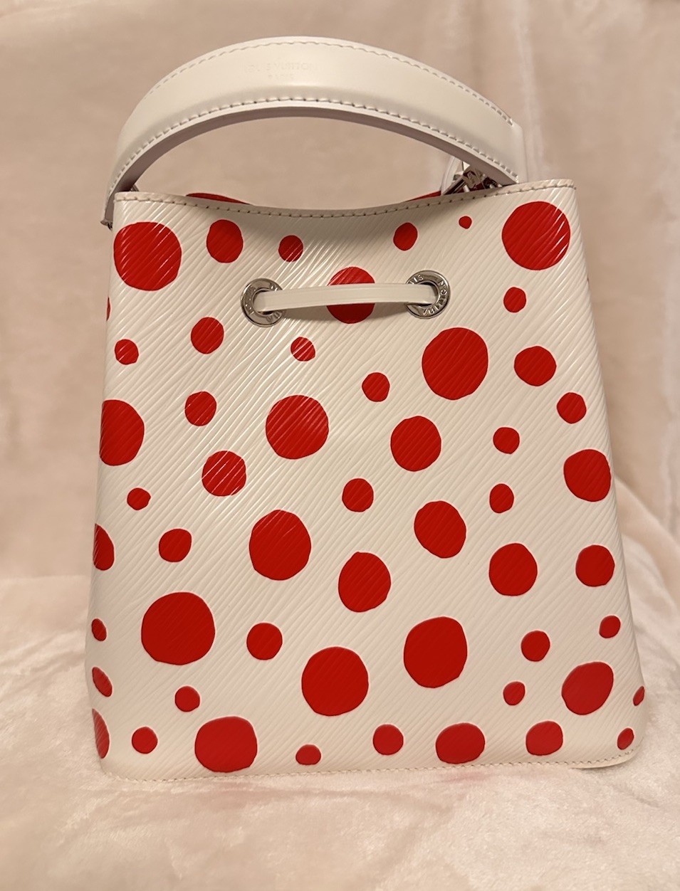 Louis Vuitton Yayoi Kusama NéoNoé BB Bucket Bag White/Red Polka Dot Strap