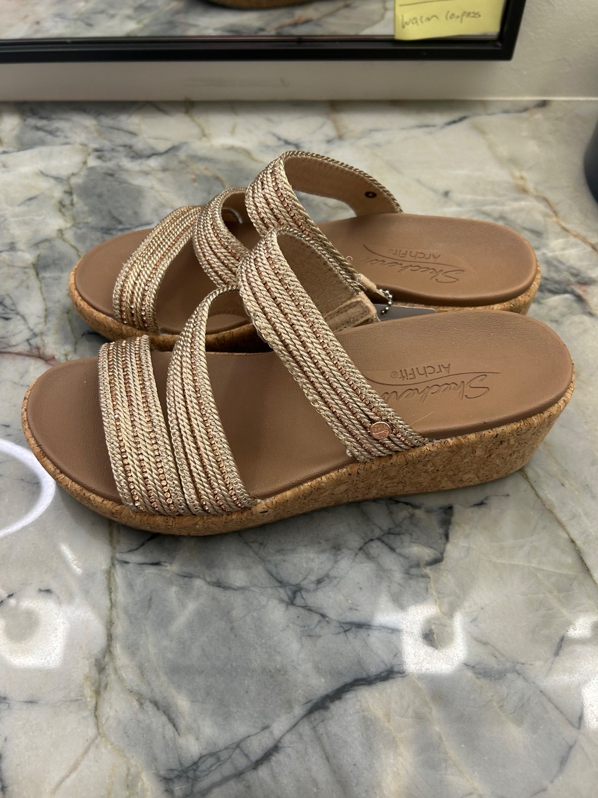 Skechers Arch Fit Beverlee Sandals