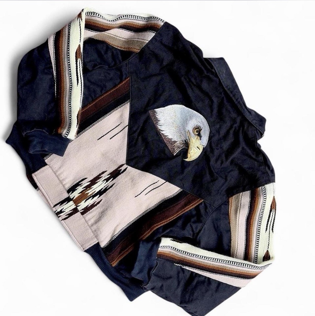 Men’s Vintage 90s Buffalo Nickel Eagle Head And Native blanket Insert Jacket. XL