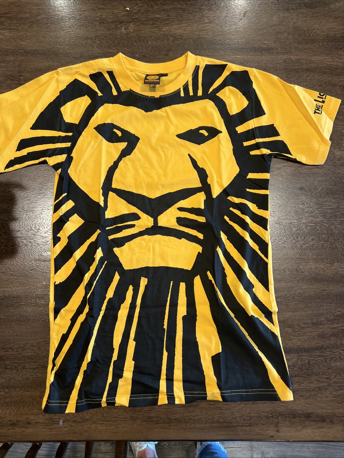 NWOT LION KING ON BROADWAY RARE SHIRT GOLD DISNEY SIMBA MUFASA Unisex Small