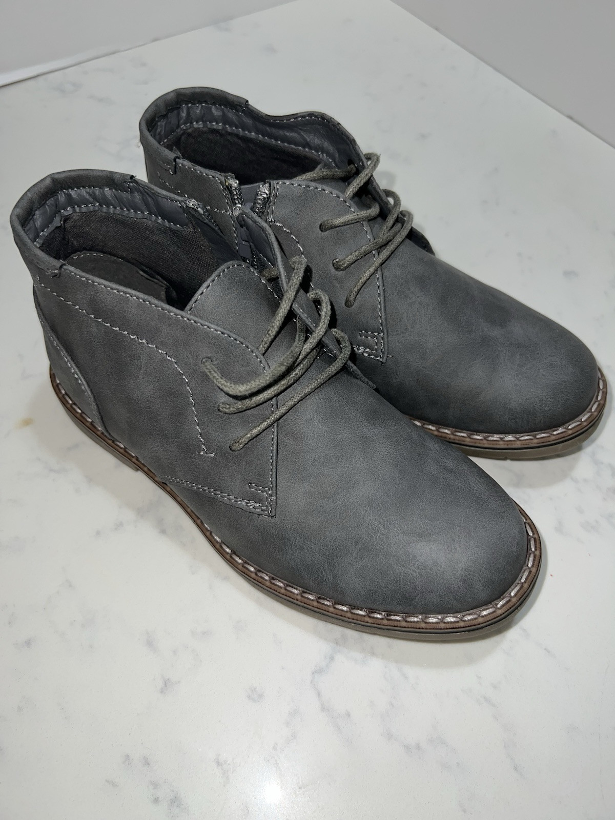 Steve Madden Gray Chukka Boots Suede Casual