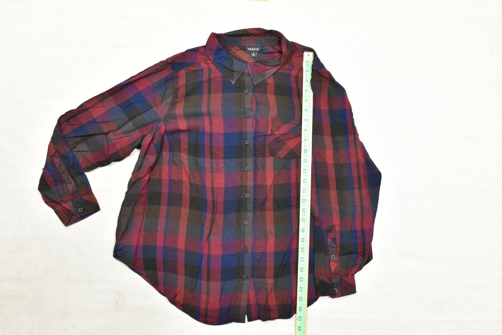 Torrid Women’s Size 2 Plaid Button Down Shirt Red Blue Purple Long Sleeve Rayon