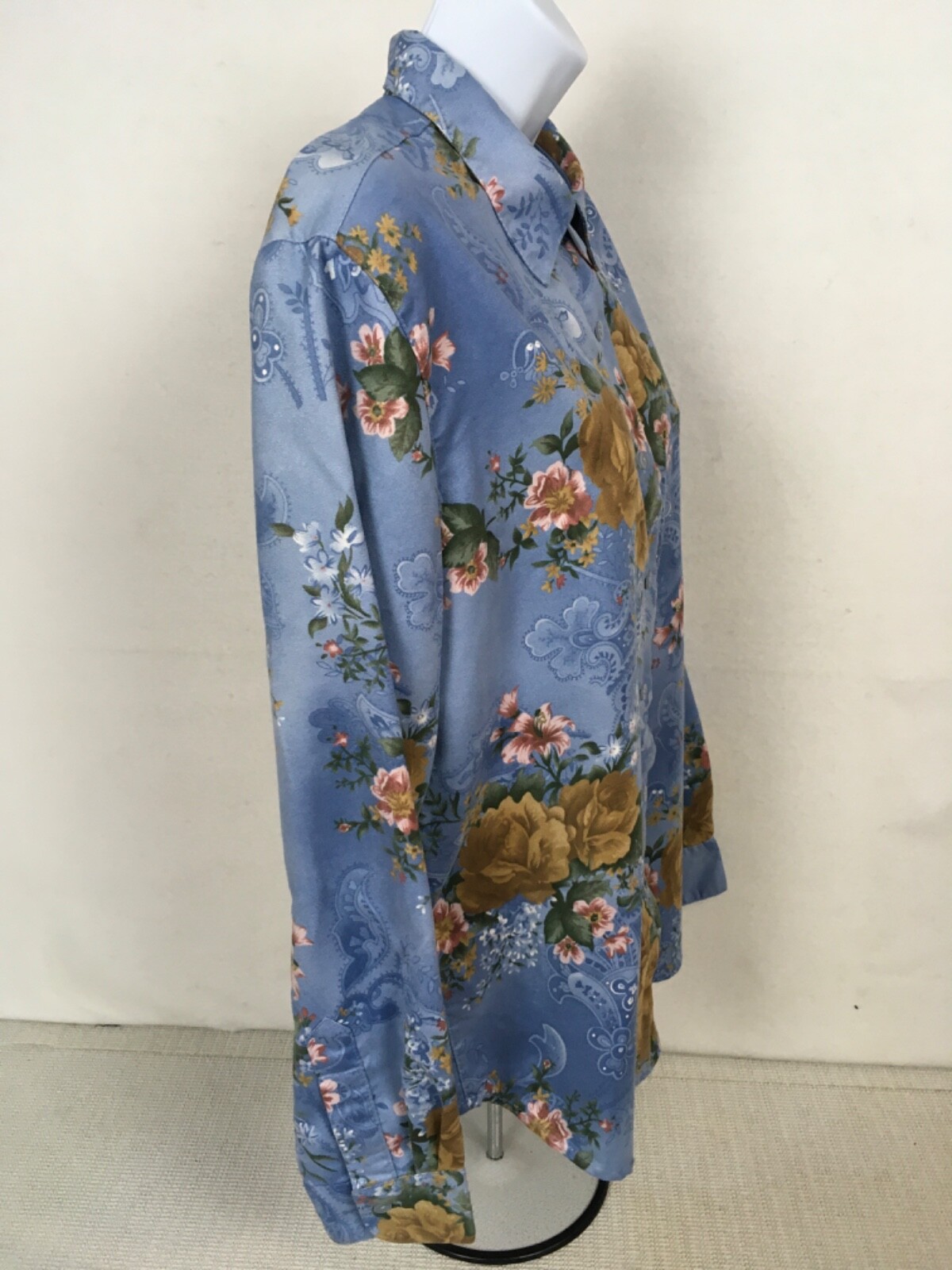 Lemon Grass Top Size M Blue w Pink Brown Flowers Button down Long Sleeves Blouse