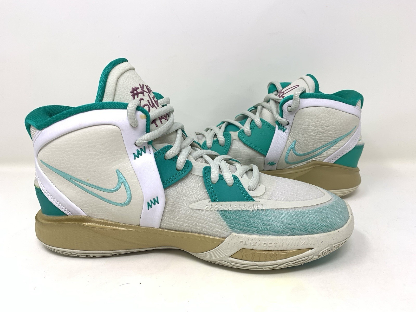 Nike Kyrie Infinity x Sue Bird Golden Tribute Mismate Right 5.5Y Left 4.5Y GS