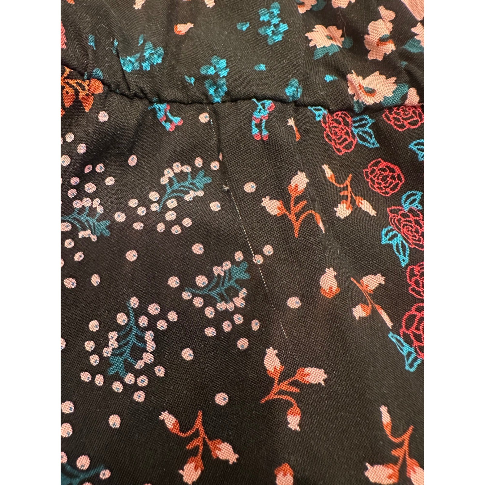 Torrid Women 2 2X Black Floral Challis Sweetheart Peplum Top Ditsy Patch Print