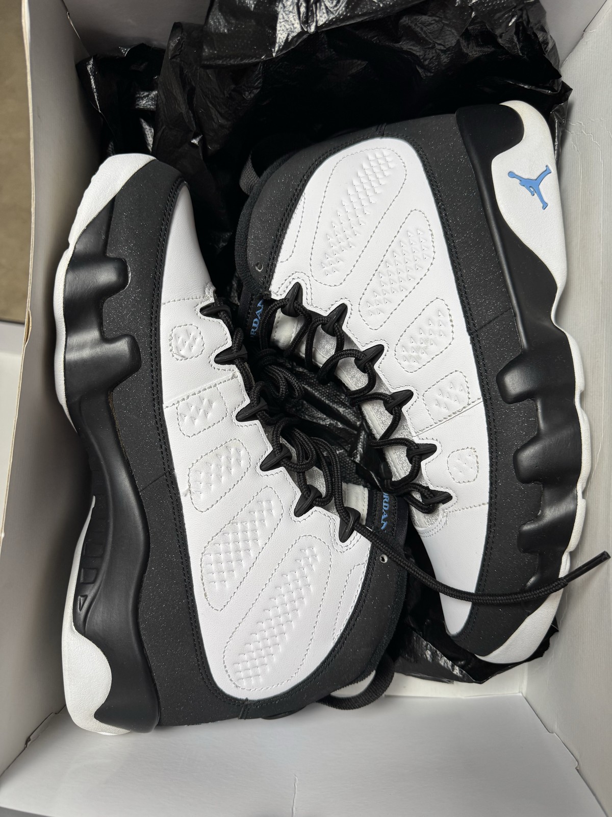 Size 8M/9.5W – Jordan 9 Retro University Blue CT8019-140 Pre-Owned