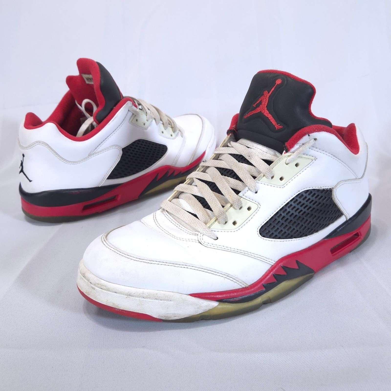 Air Jordan 5 Retro Low Fire Mens Sneakers Sz 13 Red White Black 819171-101