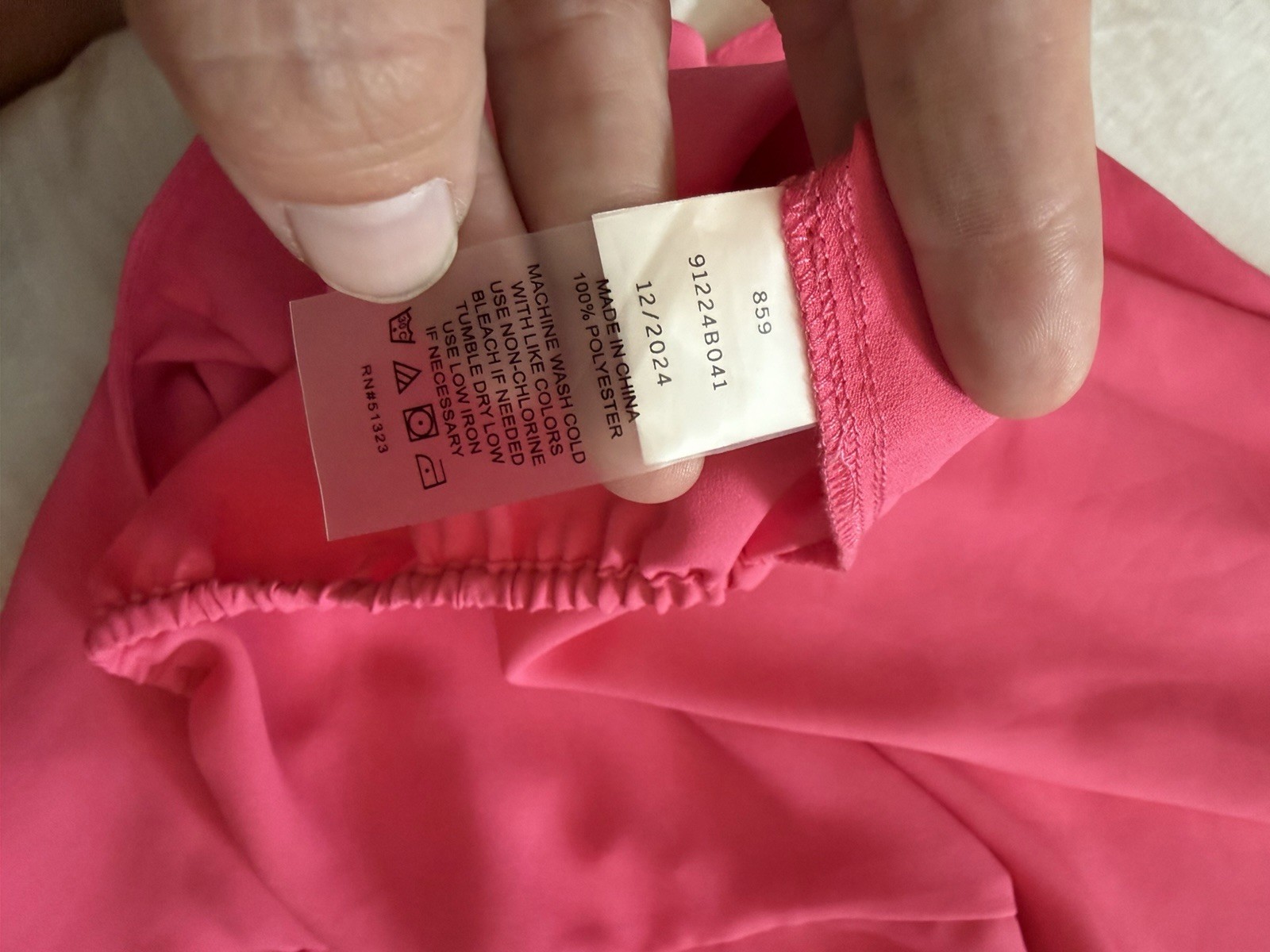 Vince Camuto Women’s Batwing Dolman Sleeve Blouse Top Pink Satin Size Medium