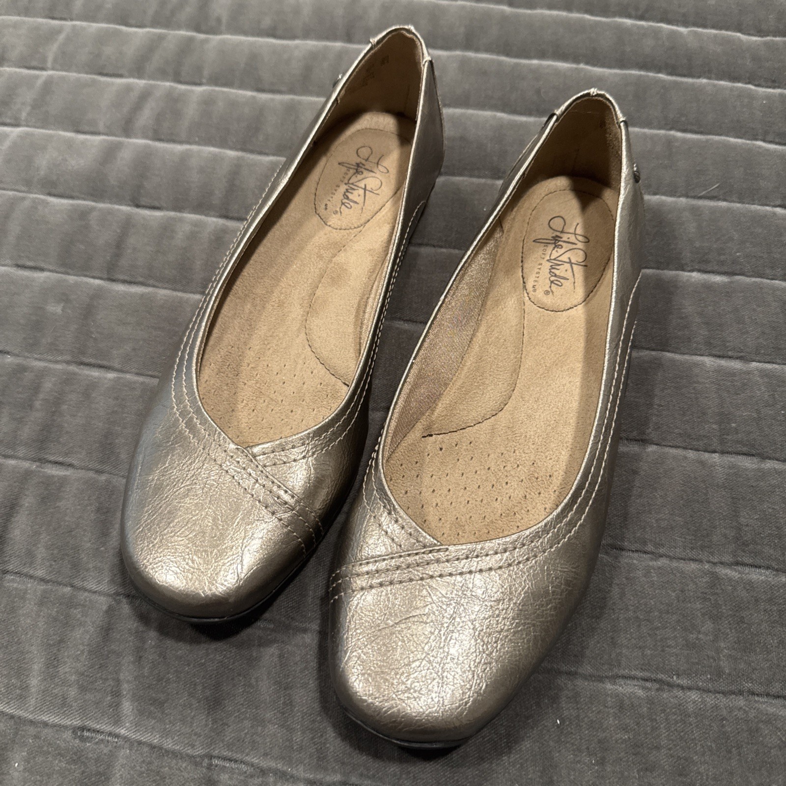 EUC LifeStride Ballet Flats Featuring Soft System Comfort Technology Size 9.5