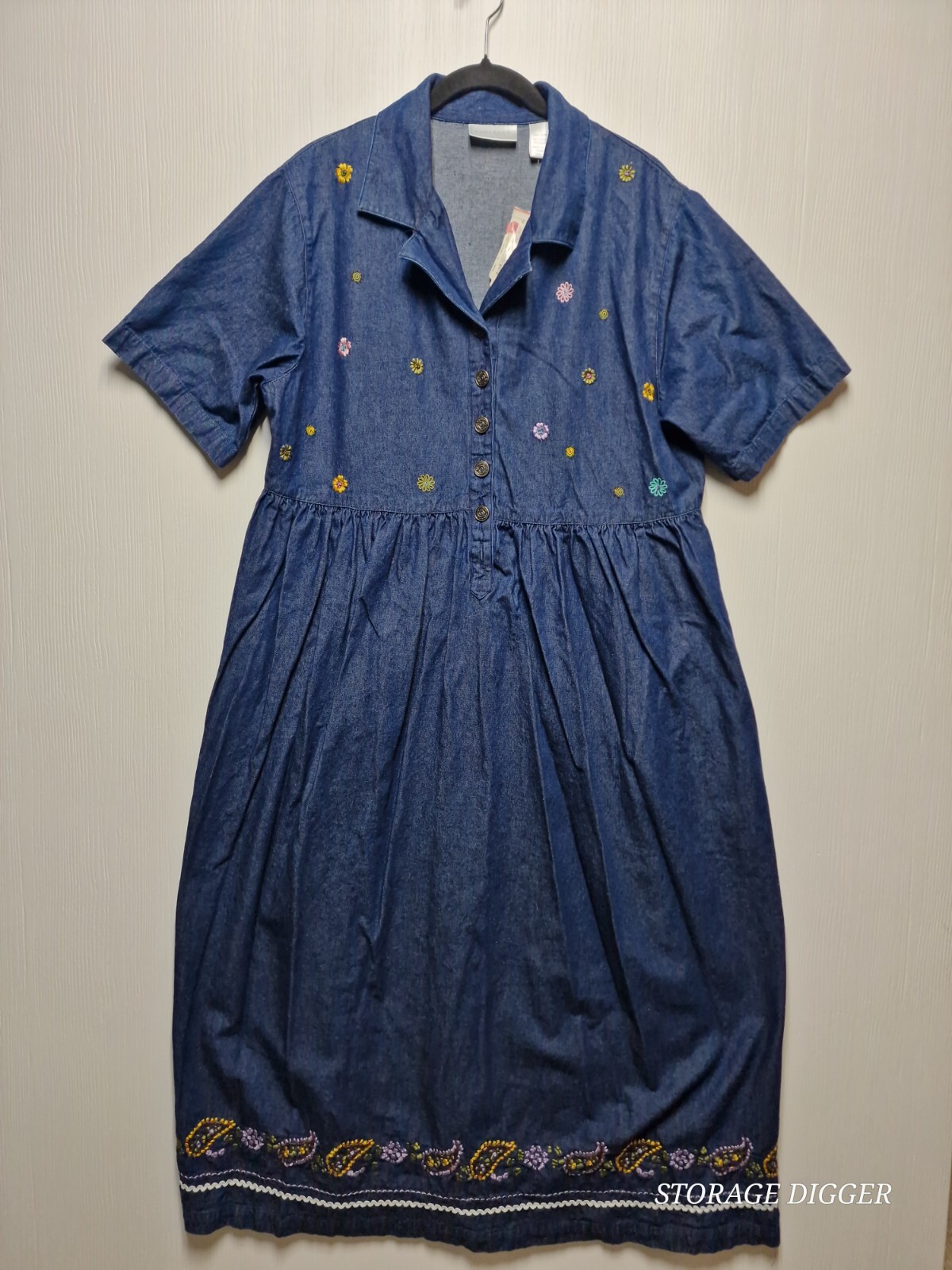 Cabernet Denim Dress Women’s Large Blue Floral 100% Cotton Pleated Embroidered