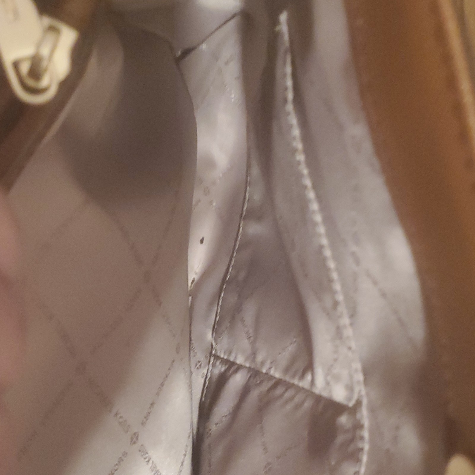 Michael Kors Signature Logo Tote Bag Large Zip Lined Inner Pockets Brown Beige