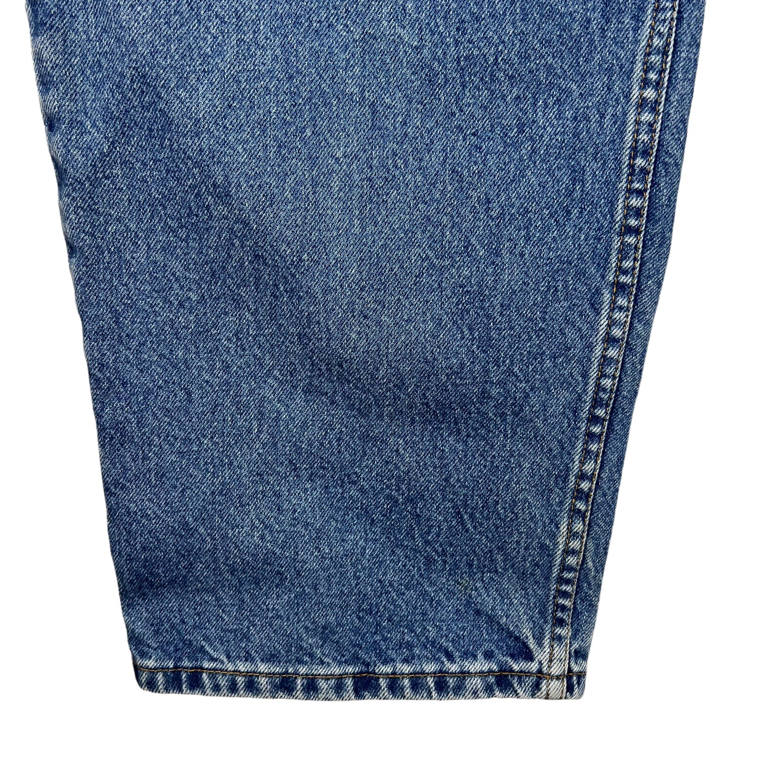LEVIS MEN SIZE 40×30 (38×29 Actual) RELAXED STRAIGHT LEG MEDIUM WASH JEANS