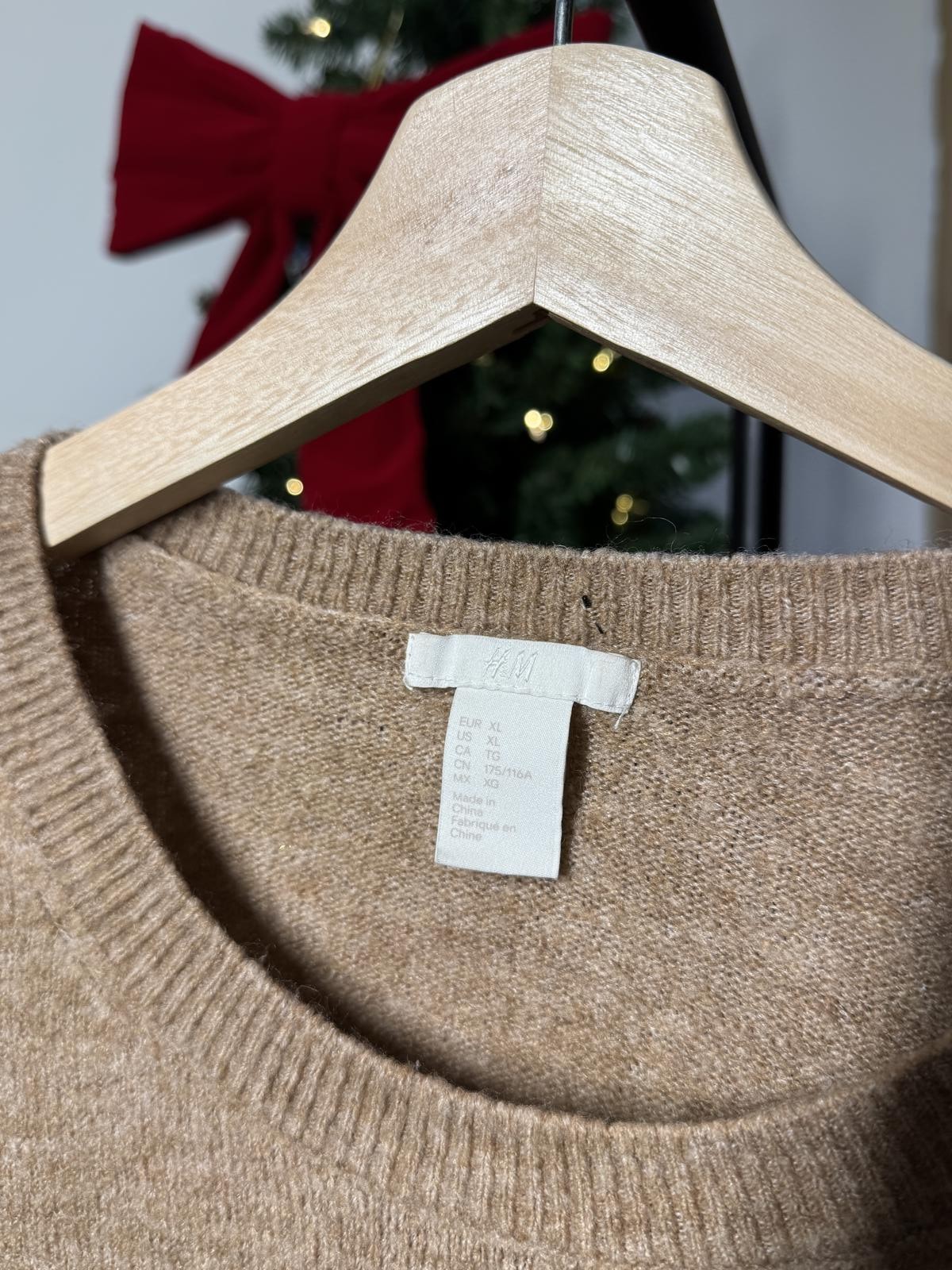 H&M Colorblock Crew Neck Sweater
