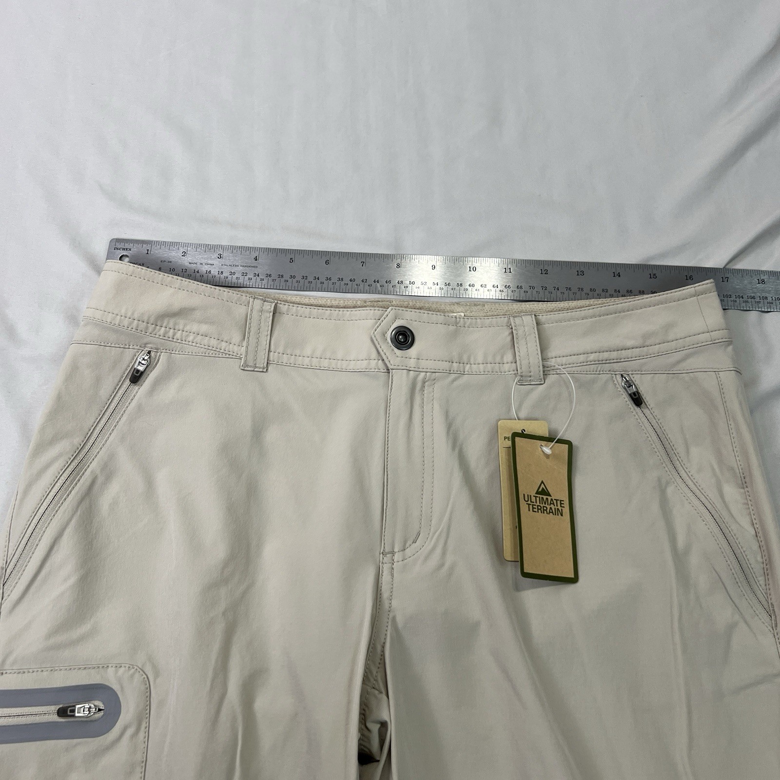 Ultimate Terrain Cargo Pants Womens 8 Beige Stretch Outdoor Water Resistant NWT