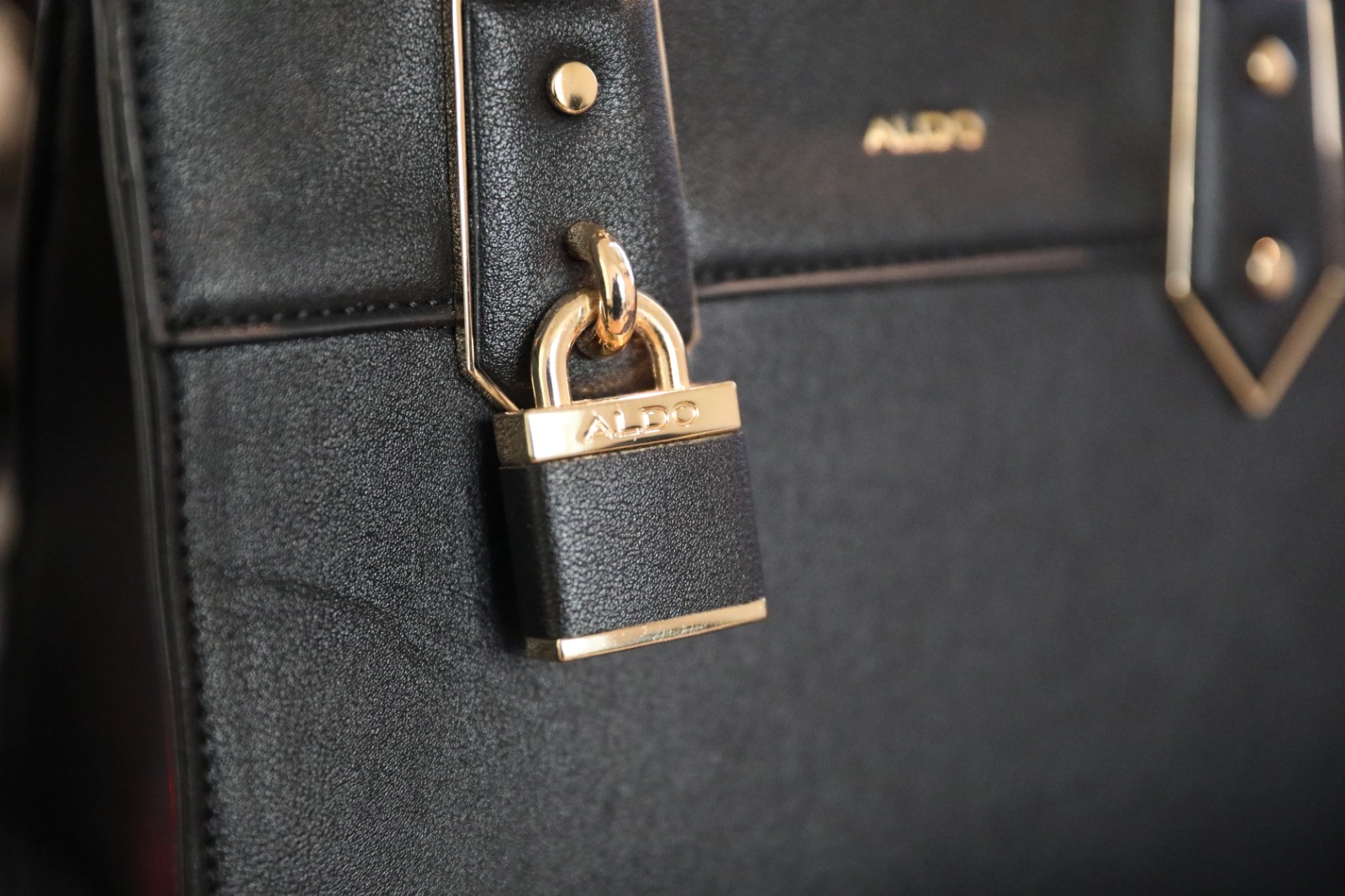 ALDO Black Satchel Top Handle Bag Zip Closure Gold Hardware Detachable Strap