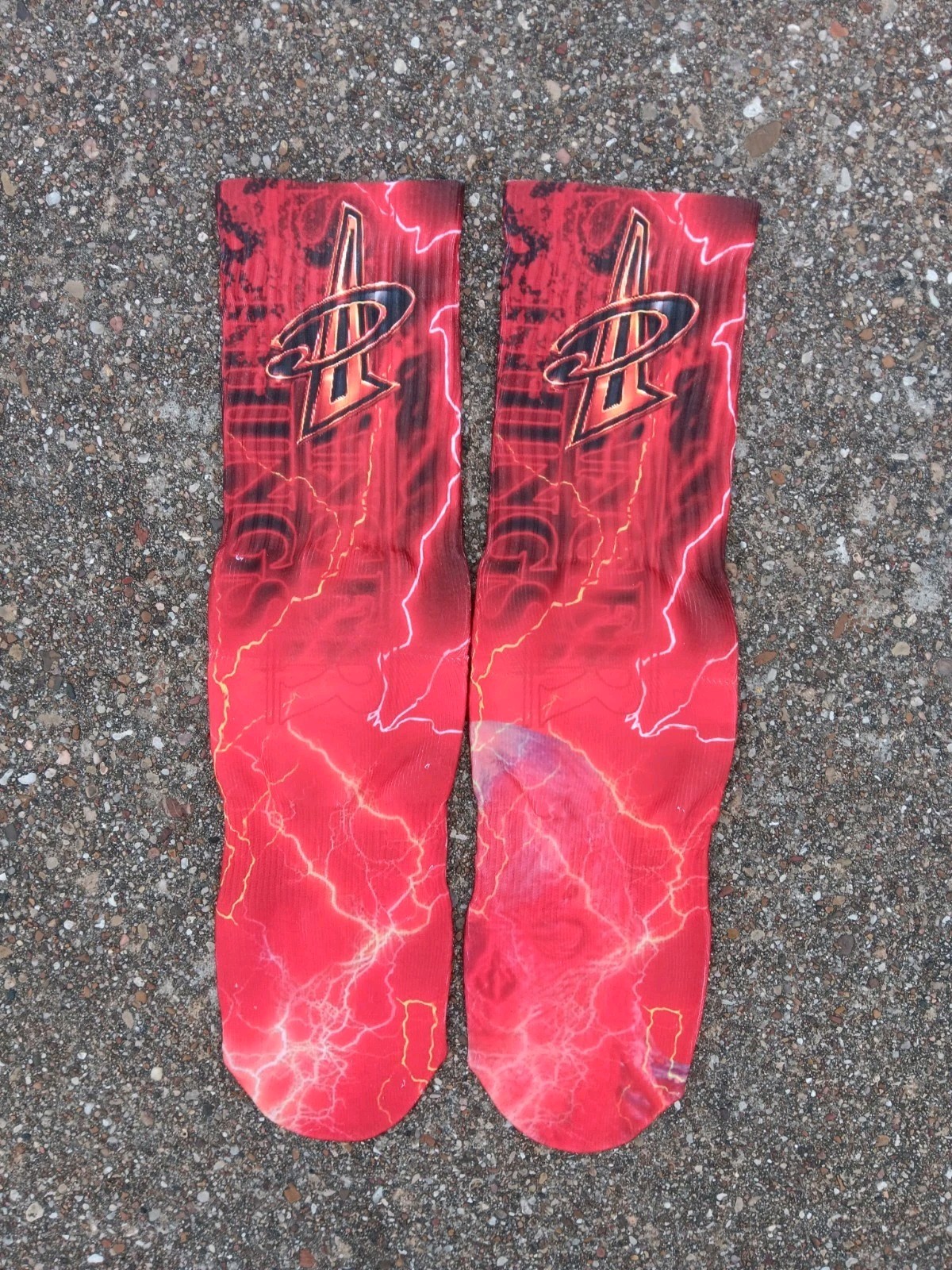 STRANGER THINGS FOAMS SOCKS TO MATCH