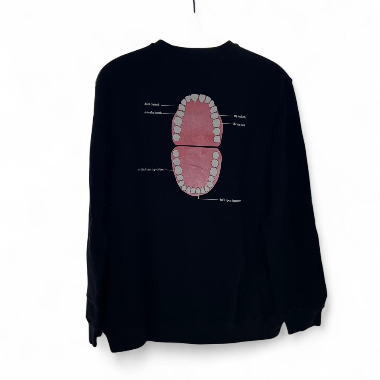 Black crewneck K pop sweatshirt with a unique design #streetwear