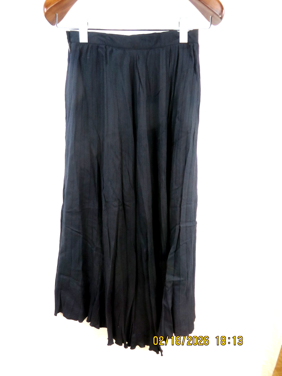 TWEEDS SZ 10 Rayon/Wool Charcoal Crinkled-Crushed Woven Fabric Wide Long Skirt