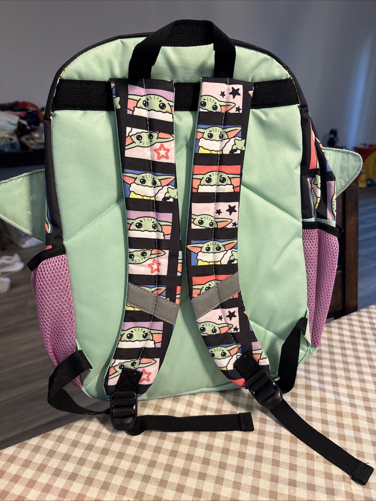 Star Wars The Mandalorian Baby Yoda 17″ Laptop Reflective Backpack Green NEW