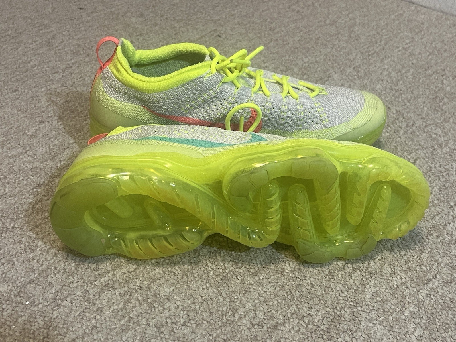 Nike Air Vapormax 2023 Flyknit Vast Grey Volt Yellow FZ4016 001 Men’s 10