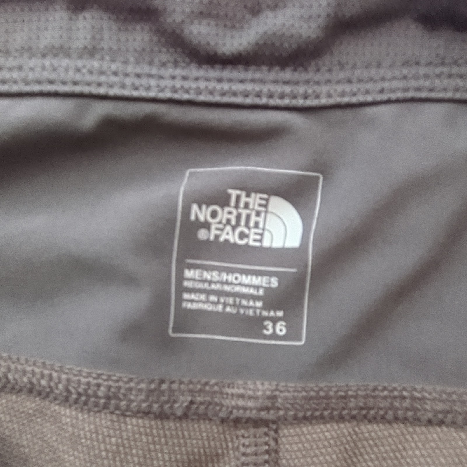 The North Face Men’s Gray Solid Microfiber Shorts Drawstring Zipper Pockets