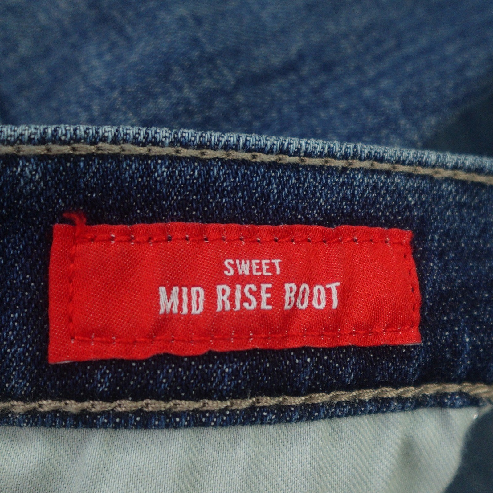 Lucky Bran Jeans Womens 2/26 R Blue Sweet Mid Rise Boot Classic Denim