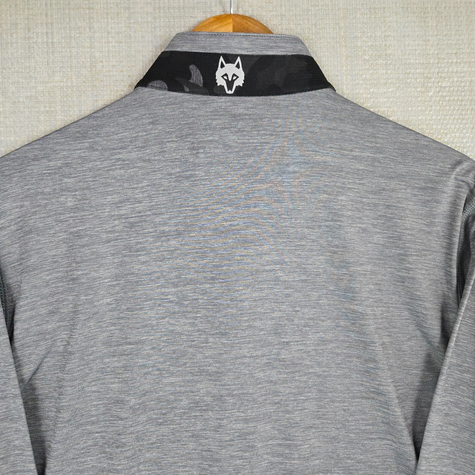 GREYSON NEW $148 Mens 1/4 Zip Medium Lightweight Wicking Brrr Fabric Golf Wolf