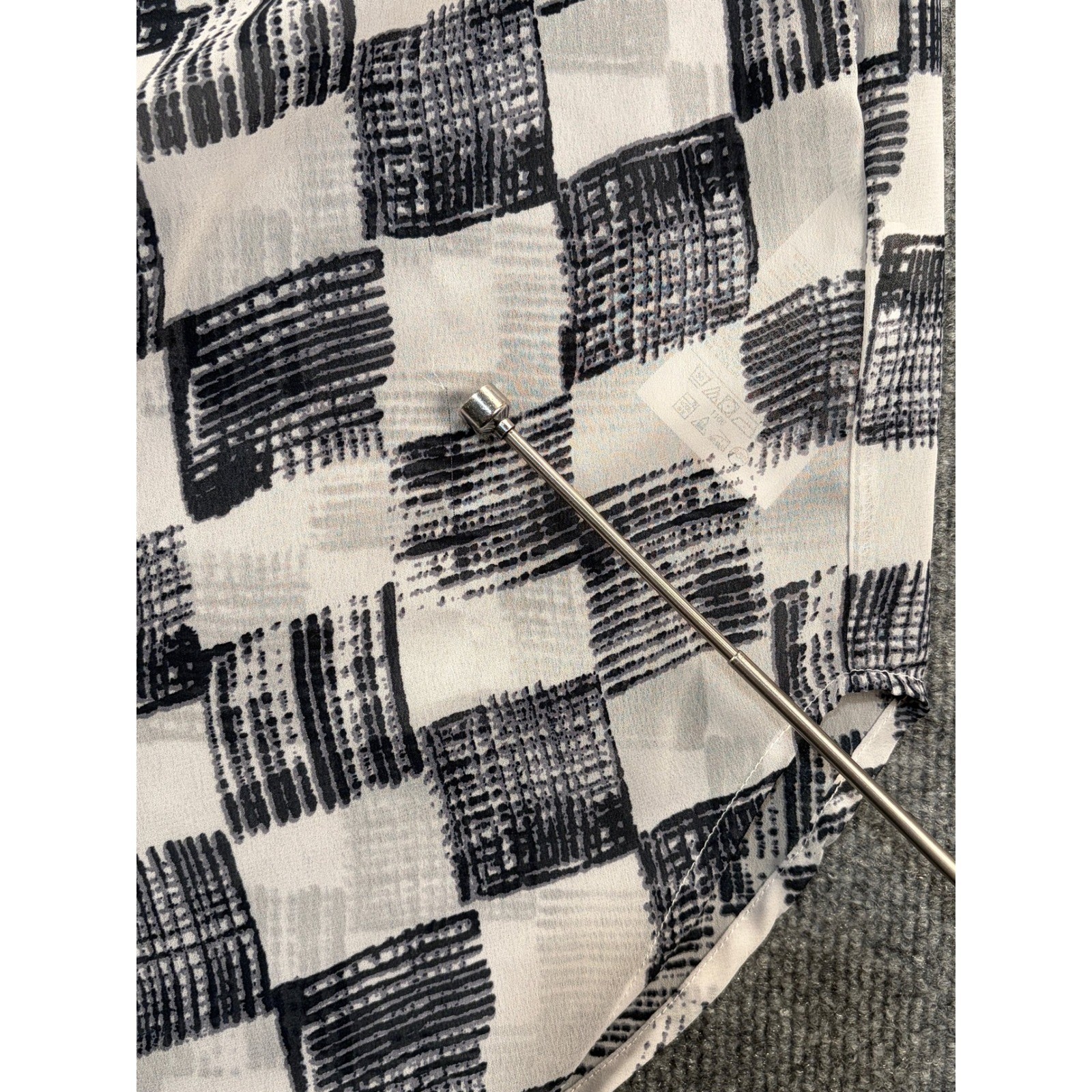 Banana Republic Womens Medium Black White Abstract Checkered Chiffon Blouse Top