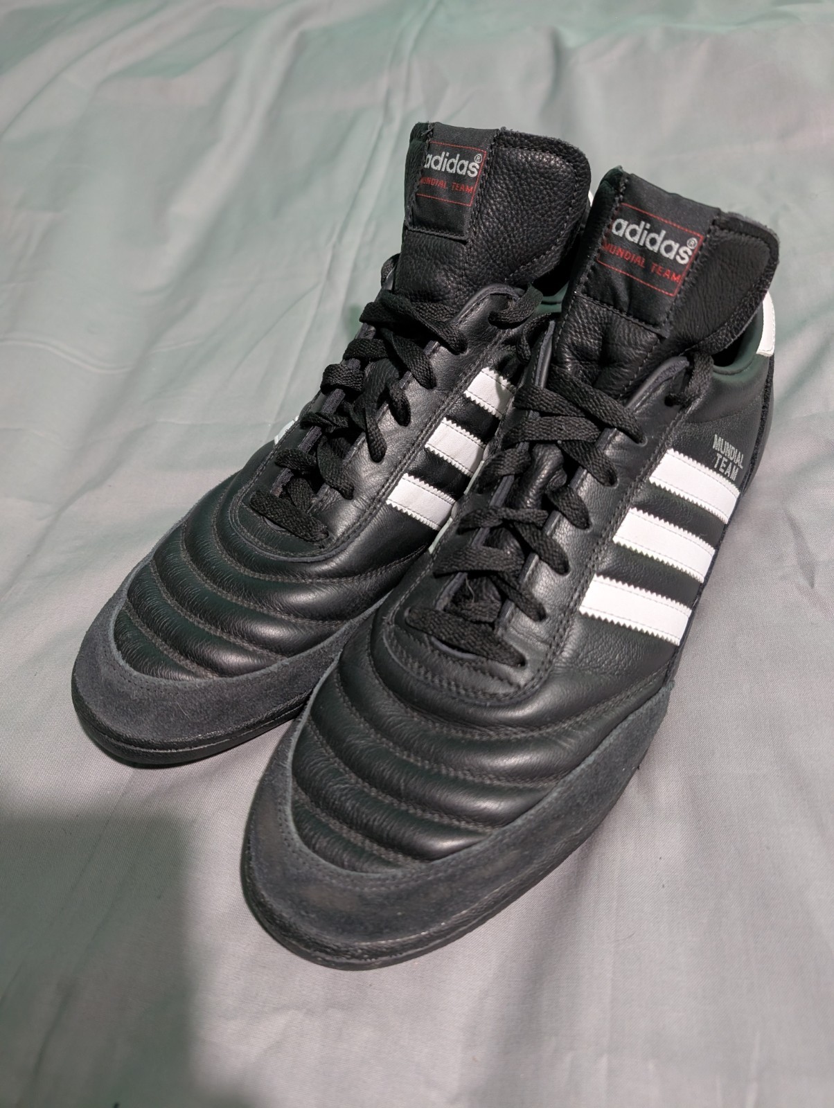 adidas Mundial Team Black Cloud White Men’s Sz 13 Turf Soccer Shoes