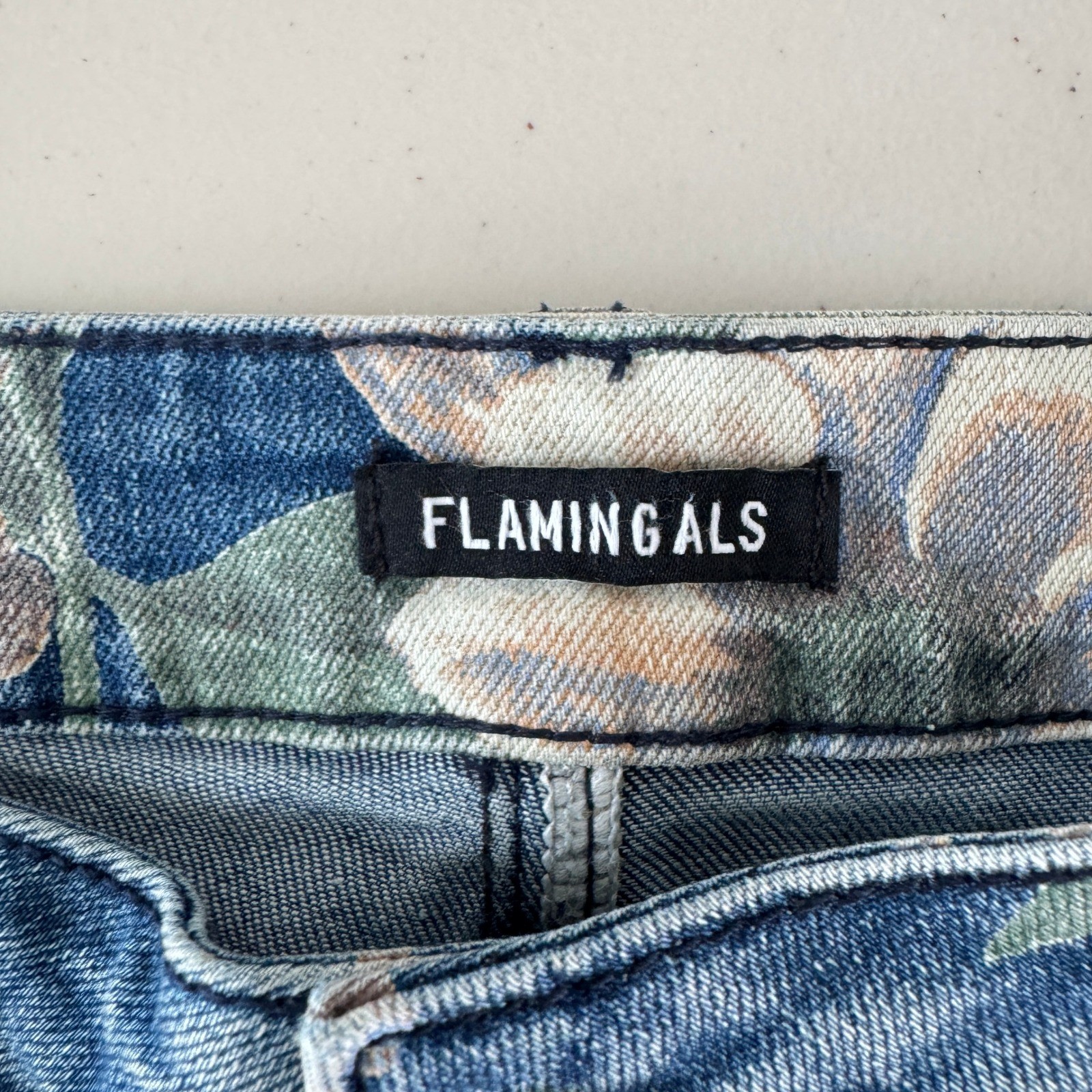 Flamingals Floral Denim Shorts XL Cotton Stretch Bermuda Cottagecore Botanical