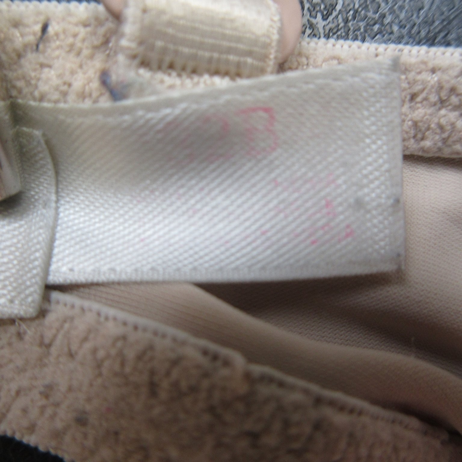 PINK Women’s Bra 32B Nude Push-Up Underwire Padded Adjustable Straps