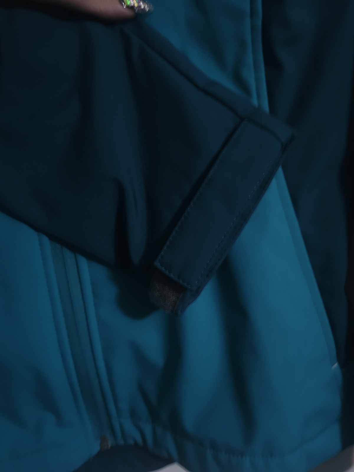 Freetech Teal Softshell Jacket SZ M Zip Front Hooded Pockets Outdoor Activewear
