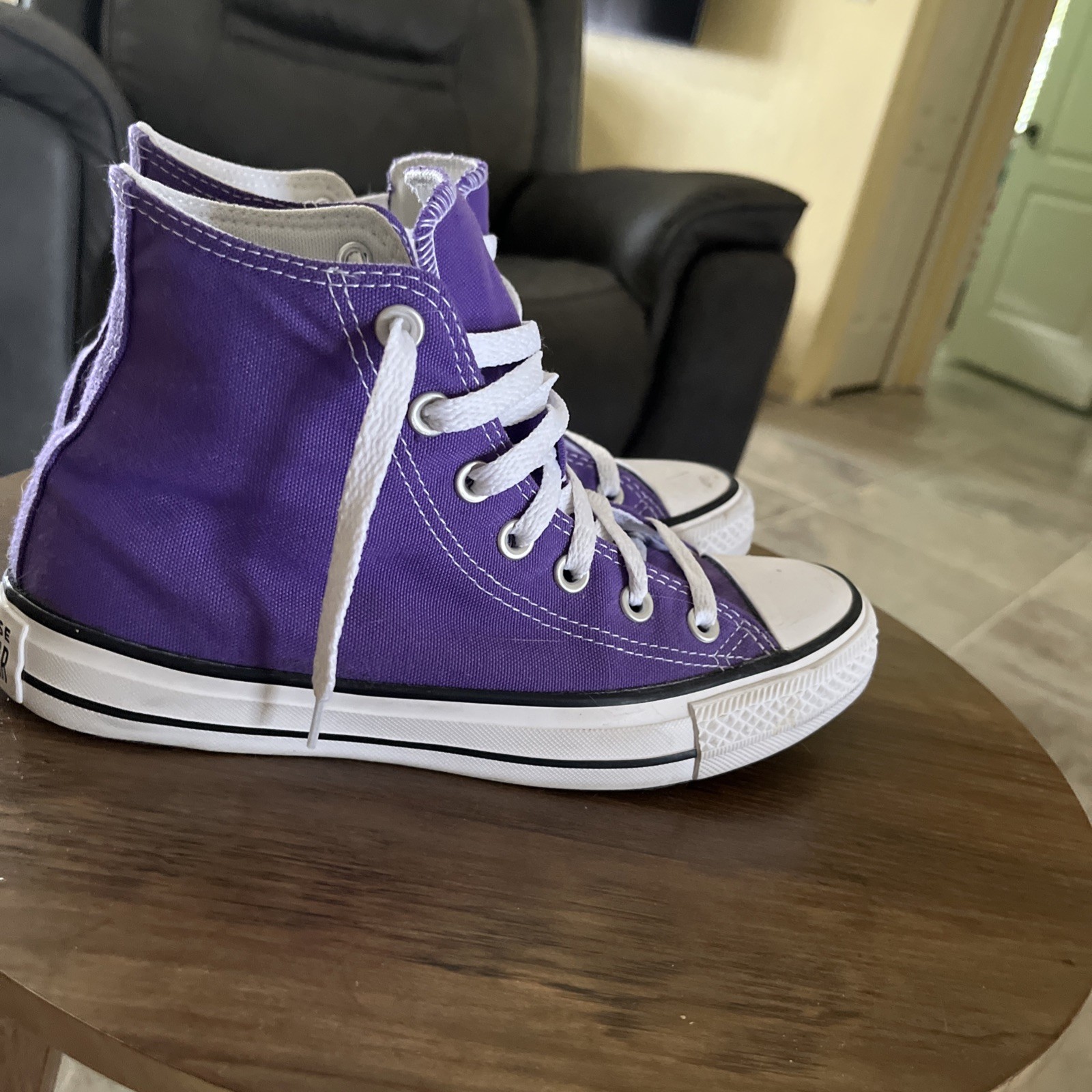 Converse Chuck Taylor All Star Hi Tops Electric Purple 137833F Size7.5