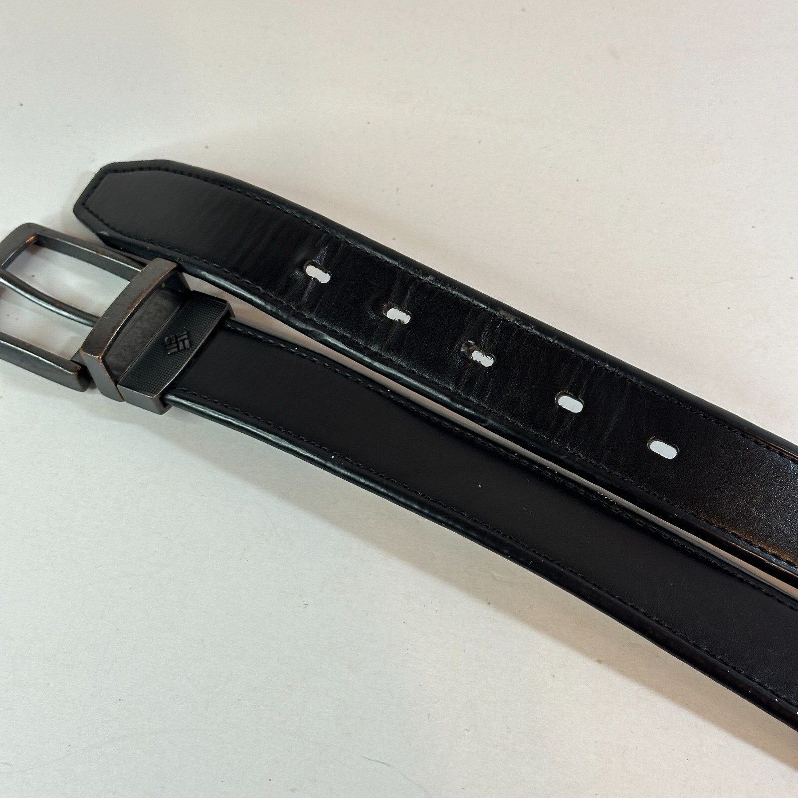Columbia Genuine Leather Top Bonded Leather Lining & Belt Buckle 34/85 11C002J4
