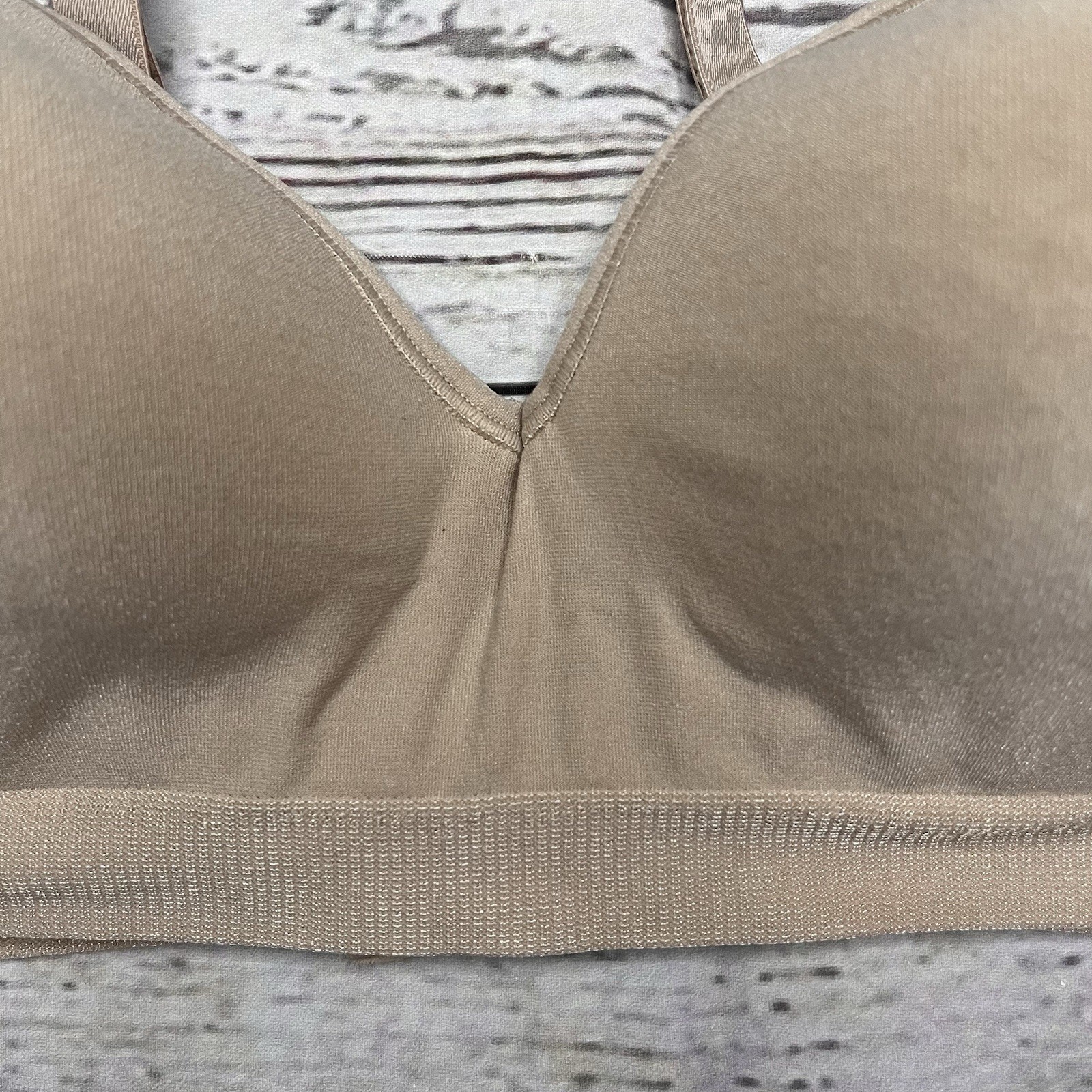Bali Womens 40B One Smooth U Back Smoothing Wirefree T-shirt Everyday Bra Beige