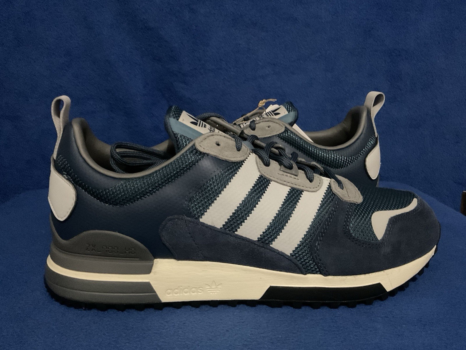Size 13 – Adidas ZX 700 HD