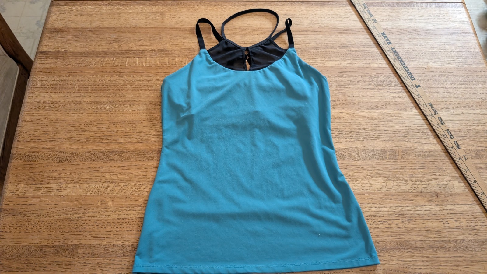 Fabletics Racerback Athletic Tank Top Built in Bra Fitness Mesh Cut Women’s XS